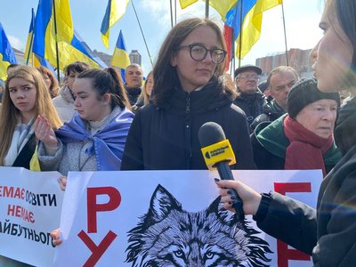 Протест студентів у Житомирі: студенти Поліського університету збираються на пікет у Київ Протест студентів у Житомирі: студенти Поліського університету збираються на пікет у Київ