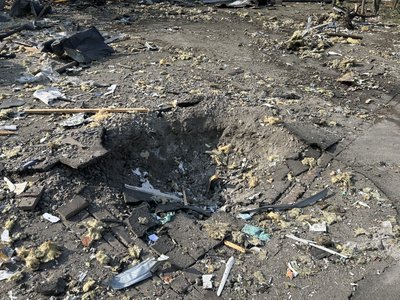 Сім годин гасили пожежу: перші свідчення рятувальника про обстріл 6 червня у Кременчуцькому районі Сім годин гасили пожежу: перші свідчення рятувальника про обстріл 6 червня у Кременчуцькому районі