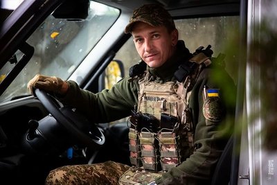 «Різко повернув ліворуч, пролунав вибух»: волинський нацгвардієць розповів про роботу водія на фронті «Різко повернув ліворуч, пролунав вибух»: волинський нацгвардієць розповів про роботу водія на фронті