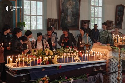 "Я його довго шукала": у Кодимській громаді попрощалися із загиблим військовим Іваном Школяровим "Я його довго шукала": у Кодимській громаді попрощалися із загиблим військовим Іваном Школяровим