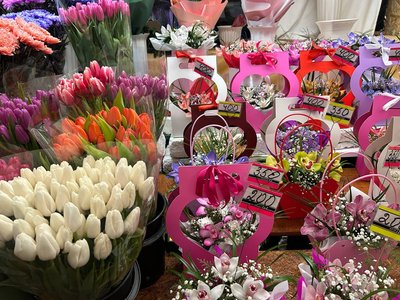 Ціни на квіти у Житомирі перед 8 березня: чи варто очікувати подорожчання Ціни на квіти у Житомирі перед 8 березня: чи варто очікувати подорожчання