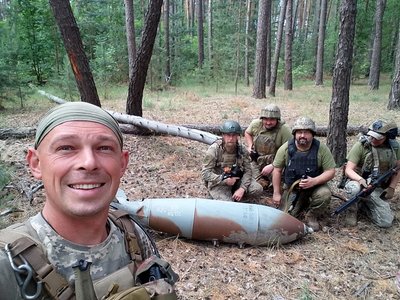 Військові, авіабомба, бомба, зсу, сапери Військові, авіабомба, бомба, зсу, сапери