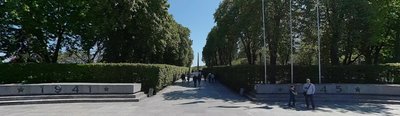 Вхід до Меморіалу Вічної Слави в Києві. Серпи і молоти на КМДА, пам'ятник "ортодоксальному сталіністу": декомунізація, яка (не) відбувається в Києві Вхід до Меморіалу Вічної Слави в Києві. Серпи і молоти на КМДА, пам'ятник "ортодоксальному сталіністу": декомунізація, яка (не) відбувається в Києві
