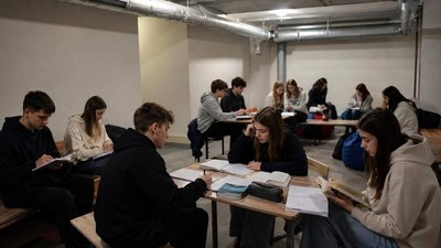 "Я відчув стрес": учасники НМТ розповіли, як складали іспит в Одесі під час тривалих повітряних тривог 8 червня "Я відчув стрес": учасники НМТ розповіли, як складали іспит в Одесі під час тривалих повітряних тривог 8 червня
