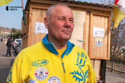 "Пункт незламності" для моржів: в Одесі працює мобільна лазня