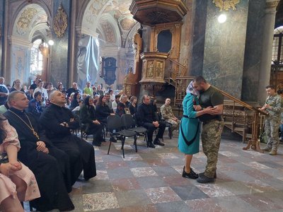 У Львові у День Героїв посмертно нагородили полеглих бійців 24-ї бригади У Львові у День Героїв посмертно нагородили полеглих бійців 24-ї бригади