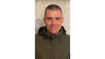 На Чернігівщині поховали бійців Вадима Федая, Олексія Горбаньова та Дениса Белика На Чернігівщині поховали бійців Вадима Федая, Олексія Горбаньова та Дениса Белика