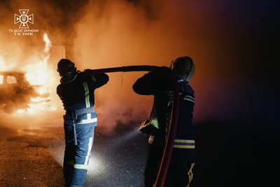 У Києві горіла будівля СТО. Є потерпілий У Києві горіла будівля СТО. Є потерпілий