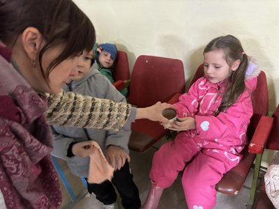 Бомбосховище на 800 людей: як місто енергетиків на Буковині переживає повітряні атаки