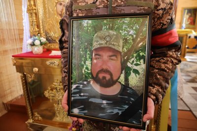 В Луцькій громаді попрощалися з 44-річним солдатом Георгієм Гайдаєм В Луцькій громаді попрощалися з 44-річним солдатом Георгієм Гайдаєм