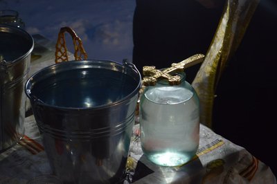 Освячена вода на Водохреще Освячена вода на Водохреще