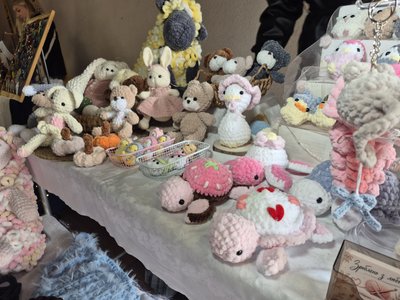 У центрі Сум відбувся осінній ярмарок місцевих виробників до Покрови У центрі Сум відбувся осінній ярмарок місцевих виробників до Покрови