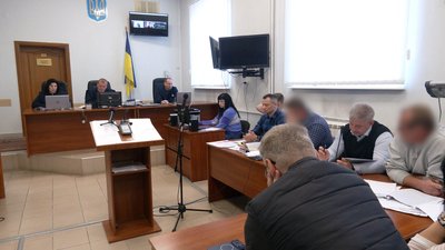 Вирок оскаржують усі сторони: Чернігівський апеляційний суд почав розгляд справи про загибель айтівців у Бречі Вирок оскаржують усі сторони: Чернігівський апеляційний суд почав розгляд справи про загибель айтівців у Бречі