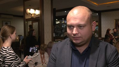 У Тернополі провели благодійний аукціон для потреб 44 артбригади У Тернополі провели благодійний аукціон для потреб 44 артбригади