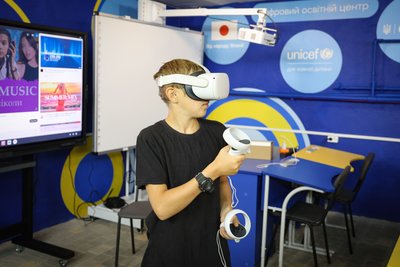 Херсонщина, освіта, школа, окуляри VR Херсонщина, освіта, школа, окуляри VR