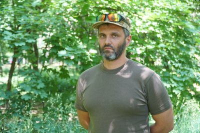 "Треба допомагати хлопцям на передовій": історії двох добровольців з Дніпра