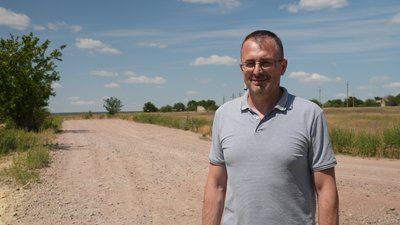 "Швидка допомога може їхати дві години": жителі Миколаївщини скаржаться на відсутність дороги "Швидка допомога може їхати дві години": жителі Миколаївщини скаржаться на відсутність дороги