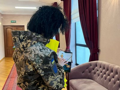 "Не пошкодувала про своє рішення": у Черкасах відбувся захід до Дня Соборності України "Не пошкодувала про своє рішення": у Черкасах відбувся захід до Дня Соборності України