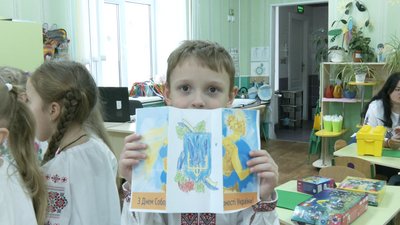 У Житомирі діти долучилися до відзначення Дня Соборності України У Житомирі діти долучилися до відзначення Дня Соборності України