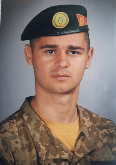 «Він всіх захистив собою»: історія загиблого прикордонника Руслана Арабаджи «Він всіх захистив собою»: історія загиблого прикордонника Руслана Арабаджи