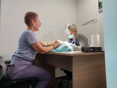 У Львові для вимушених переселенців з Маріуполя відкрили центр "Турбота"