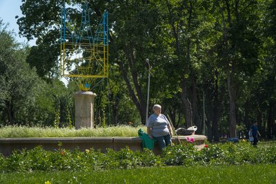 "Жили без світла, газу та води, а на вулицях стирчали снаряди". Історія переселенки з Бахмута "Жили без світла, газу та води, а на вулицях стирчали снаряди". Історія переселенки з Бахмута