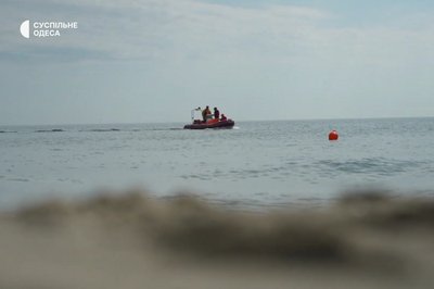 "Окрім сміття — уламки безпілотників": як в Одесі готують пляжі до нового сезону "Окрім сміття — уламки безпілотників": як в Одесі готують пляжі до нового сезону