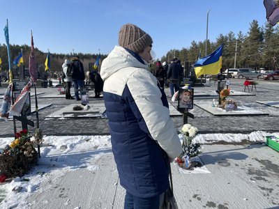 У Полтаві у третю річницю повномасштабної війни вшанували загиблих воїнів У Полтаві у третю річницю повномасштабної війни вшанували загиблих воїнів