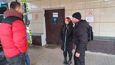 соціальне таксі волонтери допомога житель Костянтинівки Юрій та його донька Валерія Краматорськ Донецька область 4 грудня 2024 рік соціальне таксі волонтери допомога житель Костянтинівки Юрій та його донька Валерія Краматорськ Донецька область 4 грудня 2024 рік