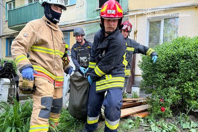 Війська РФ завдали масованого удару дронами по Дніпропетровщині: троє людей загинули, 10 — поранені Війська РФ завдали масованого удару дронами по Дніпропетровщині: троє людей загинули, 10 — поранені