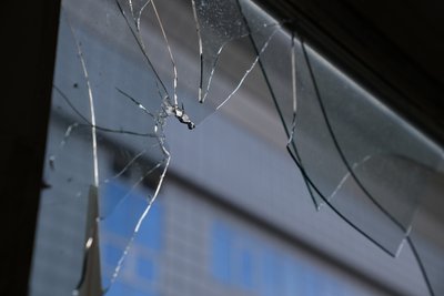 “Дуже страшно”: дрон влучив в приміщення місцевого ринку в Сумах “Дуже страшно”: дрон влучив в приміщення місцевого ринку в Сумах