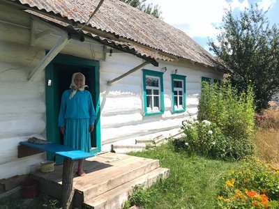 "Я його, моя мила, не можу забути ще й зараз" — 94-річна Надія Шваб про свого чоловіка "Я його, моя мила, не можу забути ще й зараз" — 94-річна Надія Шваб про свого чоловіка