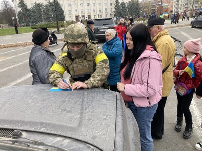"Атмосфера рідності". Спогади військового 28-ї ОМБР про звільнення Херсона "Атмосфера рідності". Спогади військового 28-ї ОМБР про звільнення Херсона