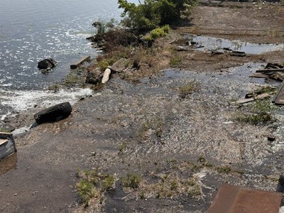 У Дніпрі через пошкодження трубопроводу частково відсутнє водопостачання: коли відновлять подачу води У Дніпрі через пошкодження трубопроводу частково відсутнє водопостачання: коли відновлять подачу води
