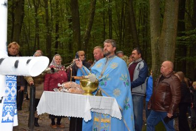 Відправа на могилах повстанців, Антонівці, Шумщина, Луни повстанського краю Відправа на могилах повстанців, Антонівці, Шумщина, Луни повстанського краю
