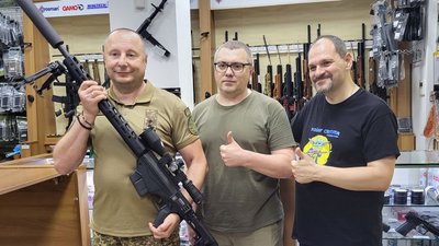 На фронті з’явилась снайперська гвинтівка присвячена місту-герою "Охтирка"