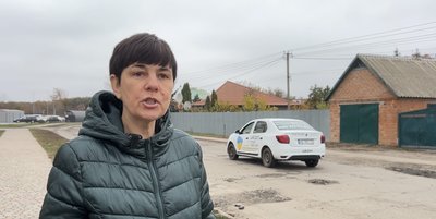 "Тут їхати просто нереально": у Розсошенцях на Полтавщині місцеві скаржаться на стан дороги "Тут їхати просто нереально": у Розсошенцях на Полтавщині місцеві скаржаться на стан дороги