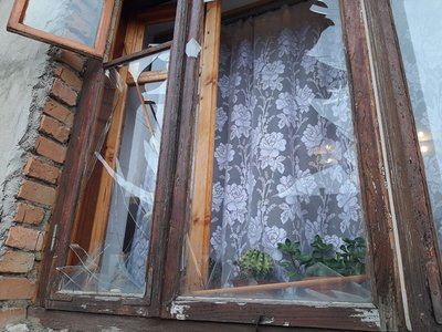 Вибите вікно у пошкодженому будинку, 31 січня 2025, Хмельниччина Вибите вікно у пошкодженому будинку, 31 січня 2025, Хмельниччина