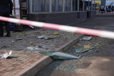 “Дуже страшно”: дрон влучив в приміщення місцевого ринку в Сумах “Дуже страшно”: дрон влучив в приміщення місцевого ринку в Сумах