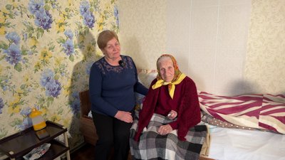 Надія Алєксєєва з 97-річною мамою