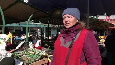 Рівняни купують насіння на ринках міста. Що обирають та чи здорожчали ціни у 2026 році Рівняни купують насіння на ринках міста. Що обирають та чи здорожчали ціни у 2026 році