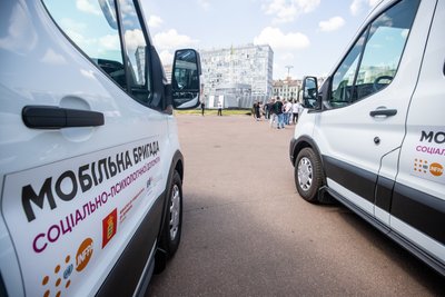 Протидія насильству: мобільні бригади у Києві отримали інклюзивне авто Протидія насильству: мобільні бригади у Києві отримали інклюзивне авто