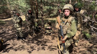“Хтось у родині має наближати перемогу”: історія фермерки з Криворіжжя, яка стала до лав ЗСУ “Хтось у родині має наближати перемогу”: історія фермерки з Криворіжжя, яка стала до лав ЗСУ