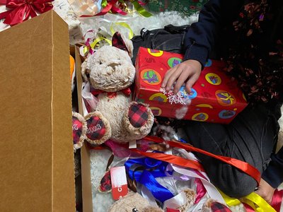"Від дитини до дитини": у Вінниці збирають святкові пакунки для дітей Херсонщини "Від дитини до дитини": у Вінниці збирають святкові пакунки для дітей Херсонщини