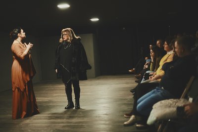 "Дещо дивне сталося зі мною" у львівському театрі Заньковецької "Дещо дивне сталося зі мною" у львівському театрі Заньковецької