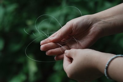 Оптоволокно з російських дронів на вулиці у П'ятихатках Оптоволокно з російських дронів на вулиці у П'ятихатках