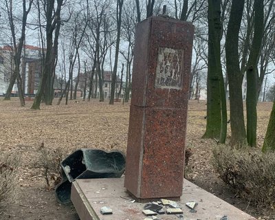 пам’ятник, алея, старий парк, тернопіль пам’ятник, алея, старий парк, тернопіль