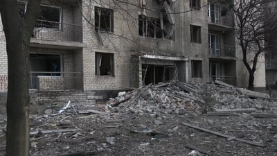 Зруйнований будинок, Добропілля