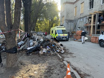 "Важко бачити, що тут сталося: сумська лікарня св. Пантелеймона отримала допомогу зі Швеції "Важко бачити, що тут сталося: сумська лікарня св. Пантелеймона отримала допомогу зі Швеції