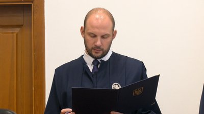 «Жодна компенсація не поверне дитину»: у Чернігові апеляційний суд ухвалив рішення у справі поліцейської Олени Ющенко «Жодна компенсація не поверне дитину»: у Чернігові апеляційний суд ухвалив рішення у справі поліцейської Олени Ющенко